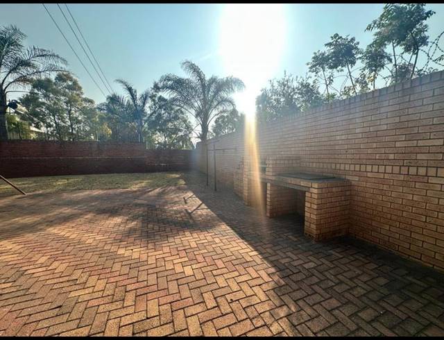 5 BEDROOM HOUSE FOR SALE IN LAUDIUM